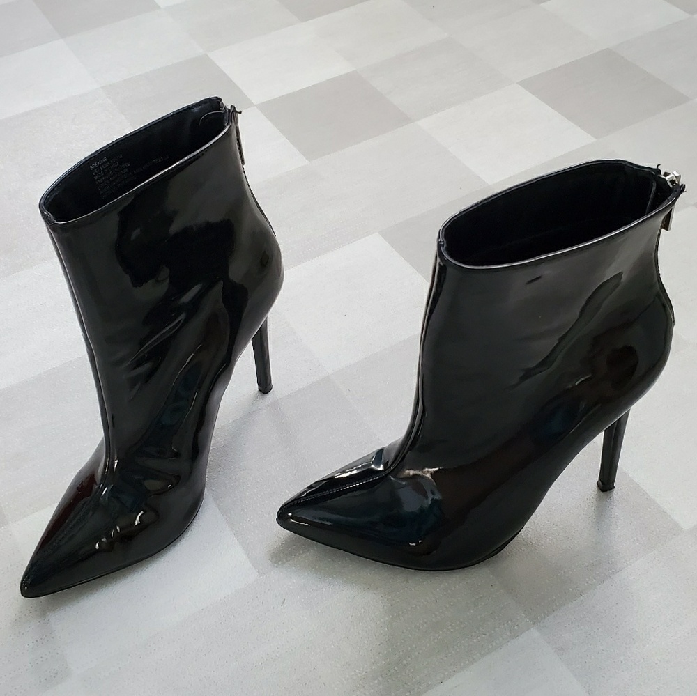 Heels - Picture 3 of 8